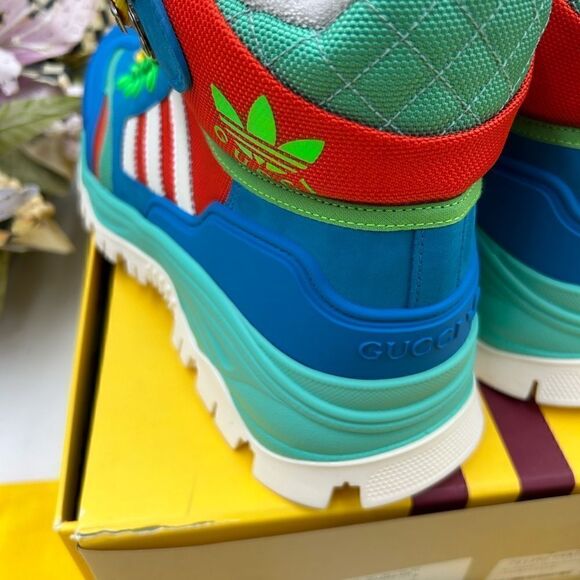 Men’s Gucci, X Adidas, lace up trainer, boot size 9 made in  Italy main image 10